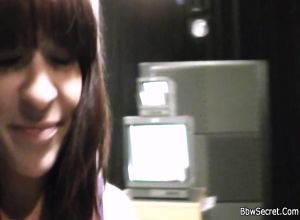 Пышка даже не ожидала что её будет ебать молодой